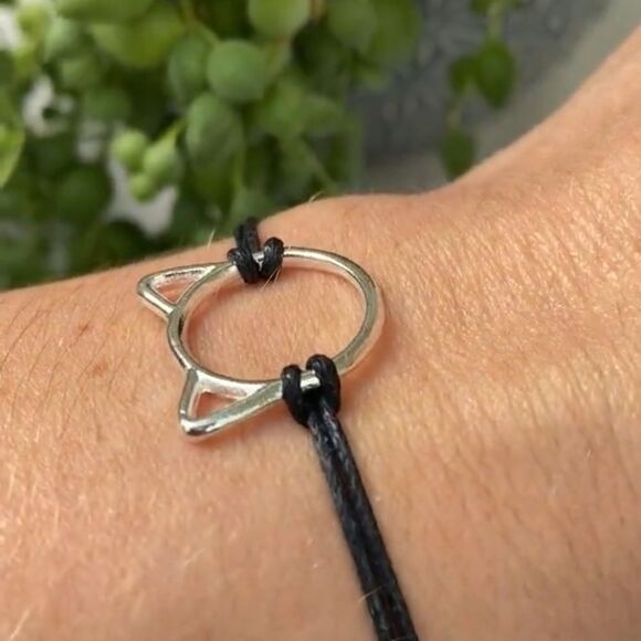 Cat Silhouette Rope Bracelet - Picture 9 of 9